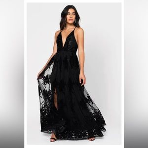 ANALISE BLACK PLUNGING FLORAL MAXI DRESS